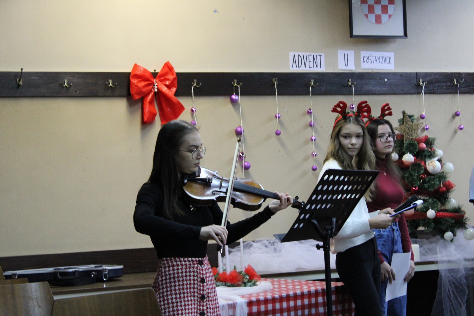 Advent u Krištanovcu – gradonačelnica Ljerka Cividini upalila drugu adventsku svijeću