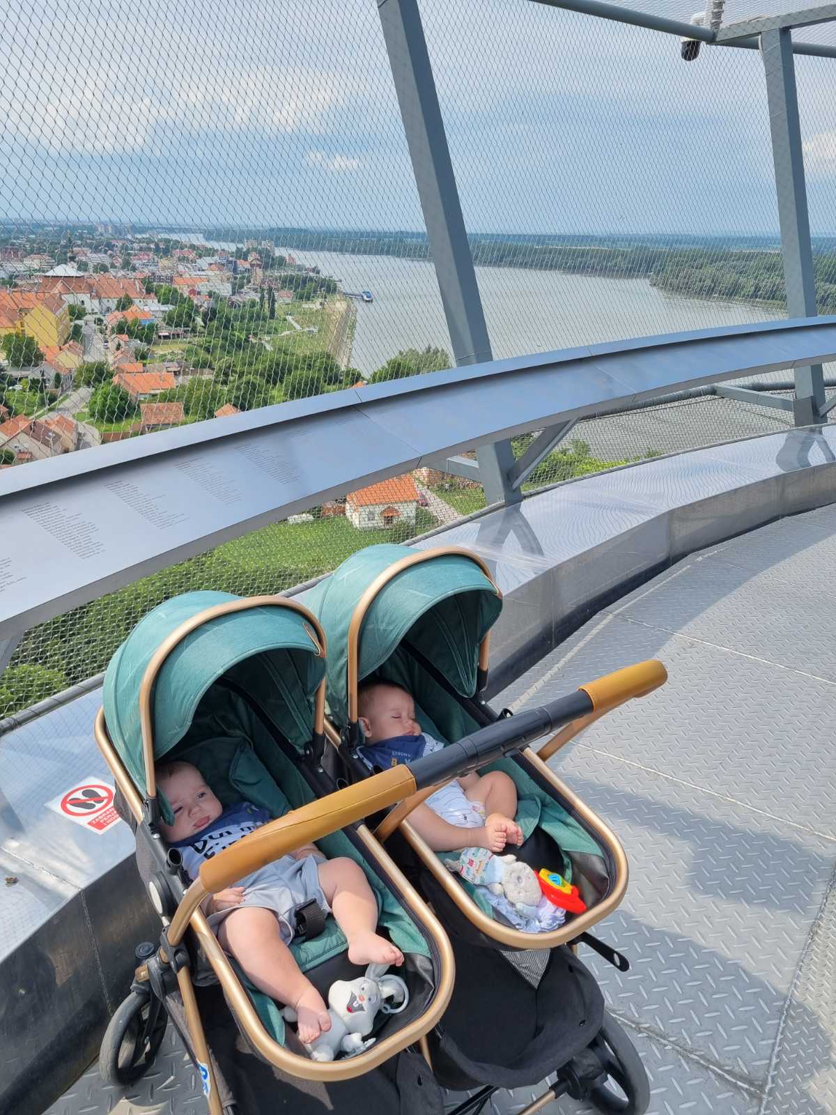 MARTINA I NENAD Dolazak blizanaca je dvostruki izazov, ali i dvostruka sreća!