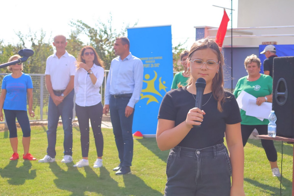 FESTIVAL SPORTSKE REKREACIJE U Mačkovcu vježbalo više od 200 žena, a slavila je ekipa Strahoninca! FESTIVAL SPORTSKE REKREACIJE U Mačkovcu vježbalo više od 200 žena, a slavila je ekipa Strahoninca!