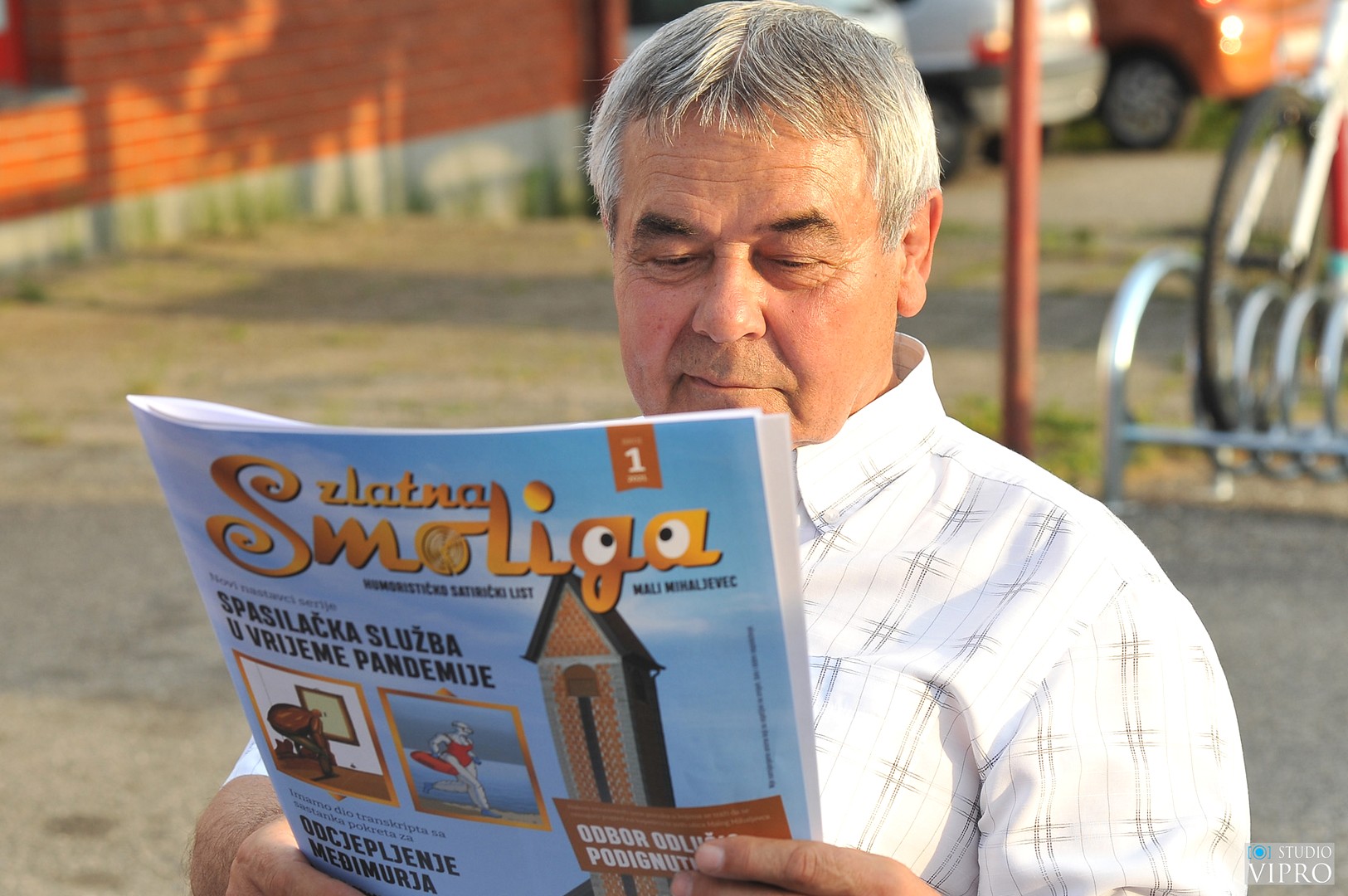 U Malom Mihaljevcu predstavljen prvi broj ‘Zlatne smolige’, humorističko-satiričkog lista