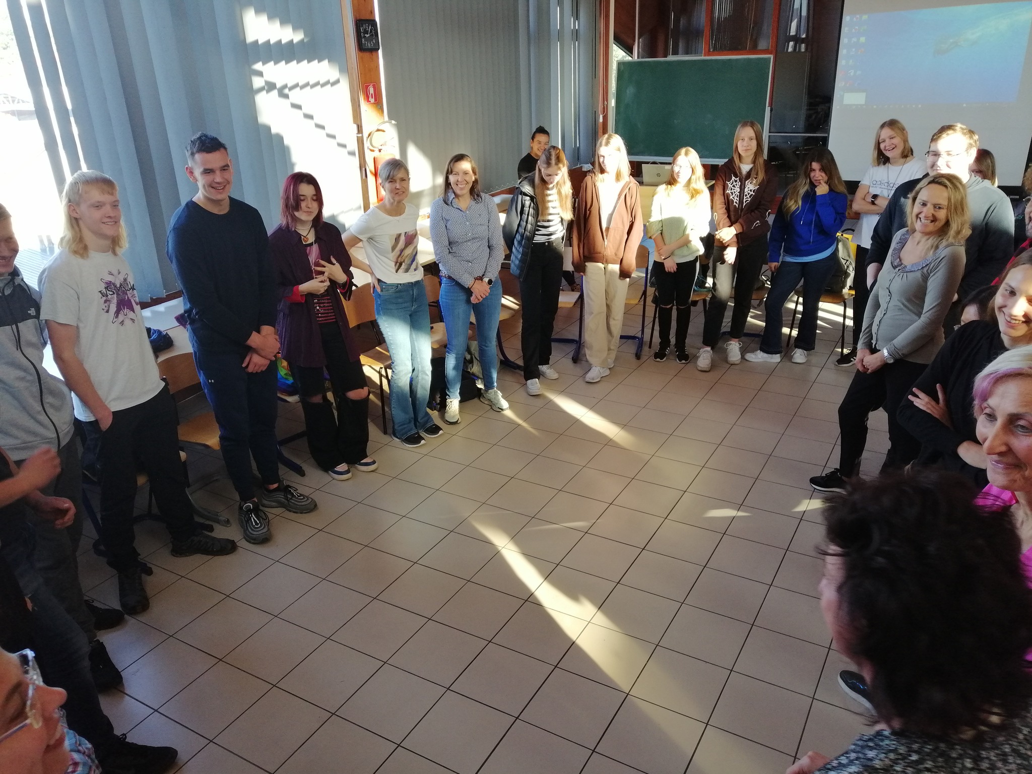 GOSPODARSKA ŠKOLA ČAKOVEC Ugostili učenike i profesore iz Norveške, Islanda, Mađarske, Italije i Slovenije GOSPODARSKA ŠKOLA ČAKOVEC Ugostili učenike i profesore iz Norveške, Islanda, Mađarske, Italije i Slovenije