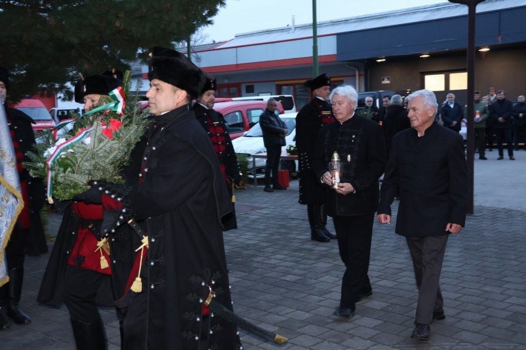 GORNJI KURŠANEC Obilježena 359. obljetnica pogibije velikana Međimurja Nikole VII. Zrinskog GORNJI KURŠANEC Obilježena 359. obljetnica pogibije velikana Međimurja Nikole VII. Zrinskog