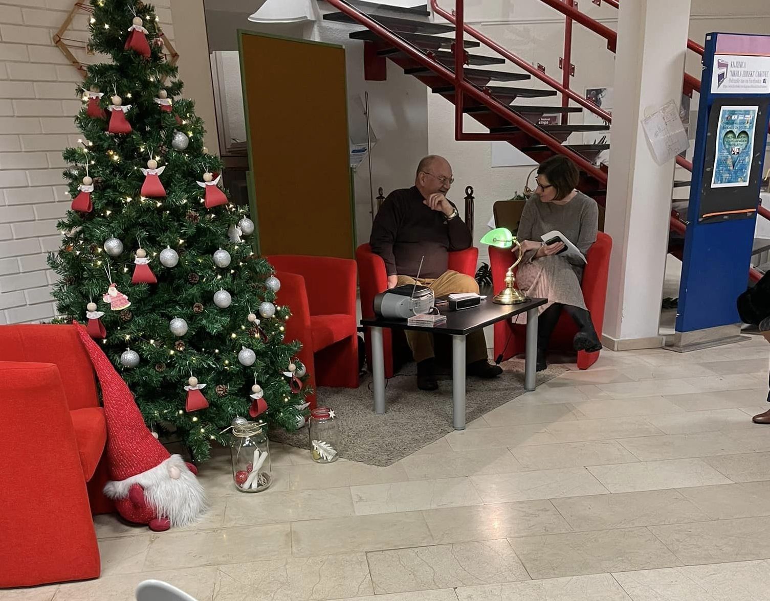 Umirovljenici iz Čakovca uživali u božićnim evergrinima