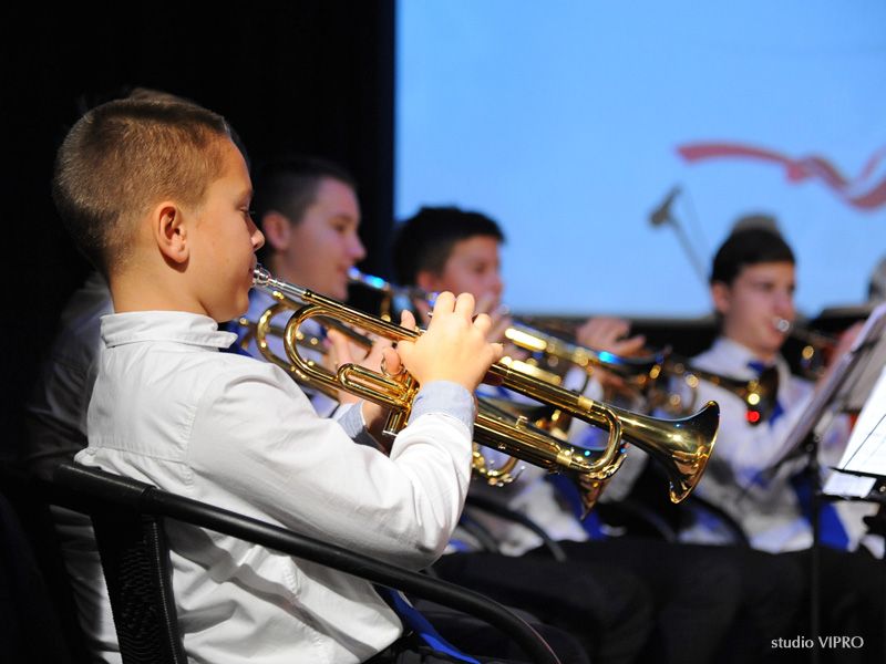 330414104dsc7518327083