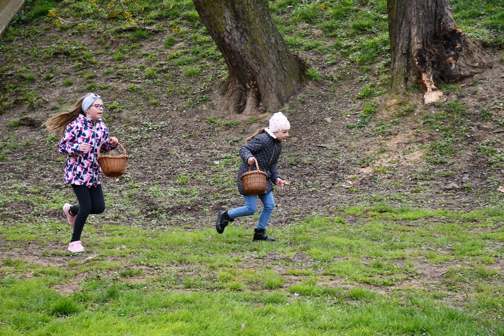VIDEO I FOTO Potraga za uskrsnim jajima u Perivoj Zrinskih privukla mnoštvo mališana