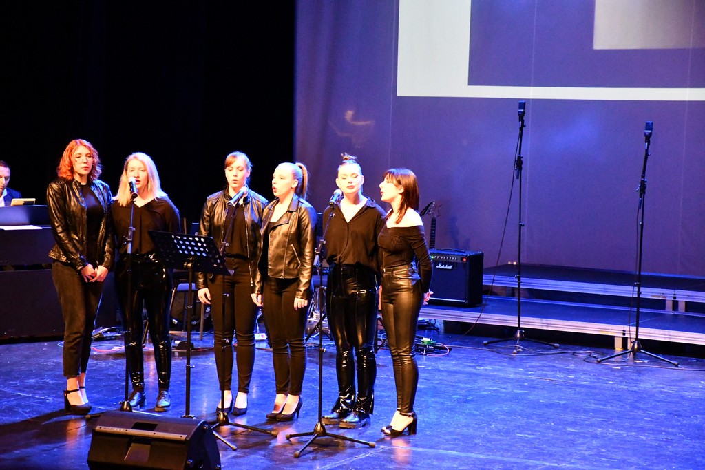 BILO JE SAVRŠENO Čakovečki gimnazijalci priredili pravu glazbenu rapsodiju