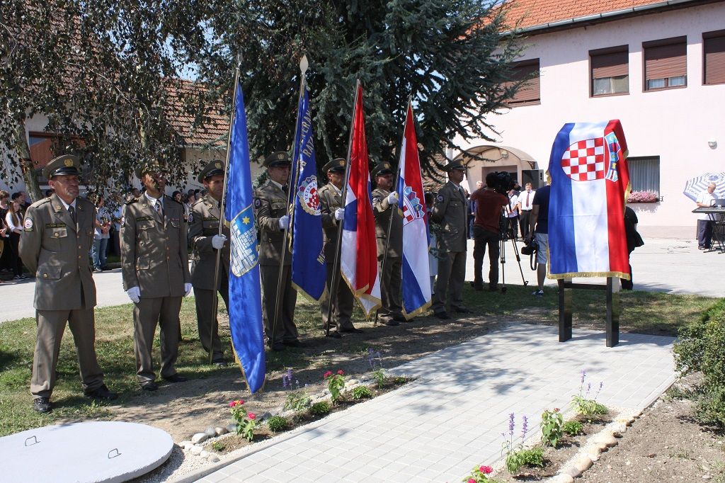 spomenplocabrankokos5777406