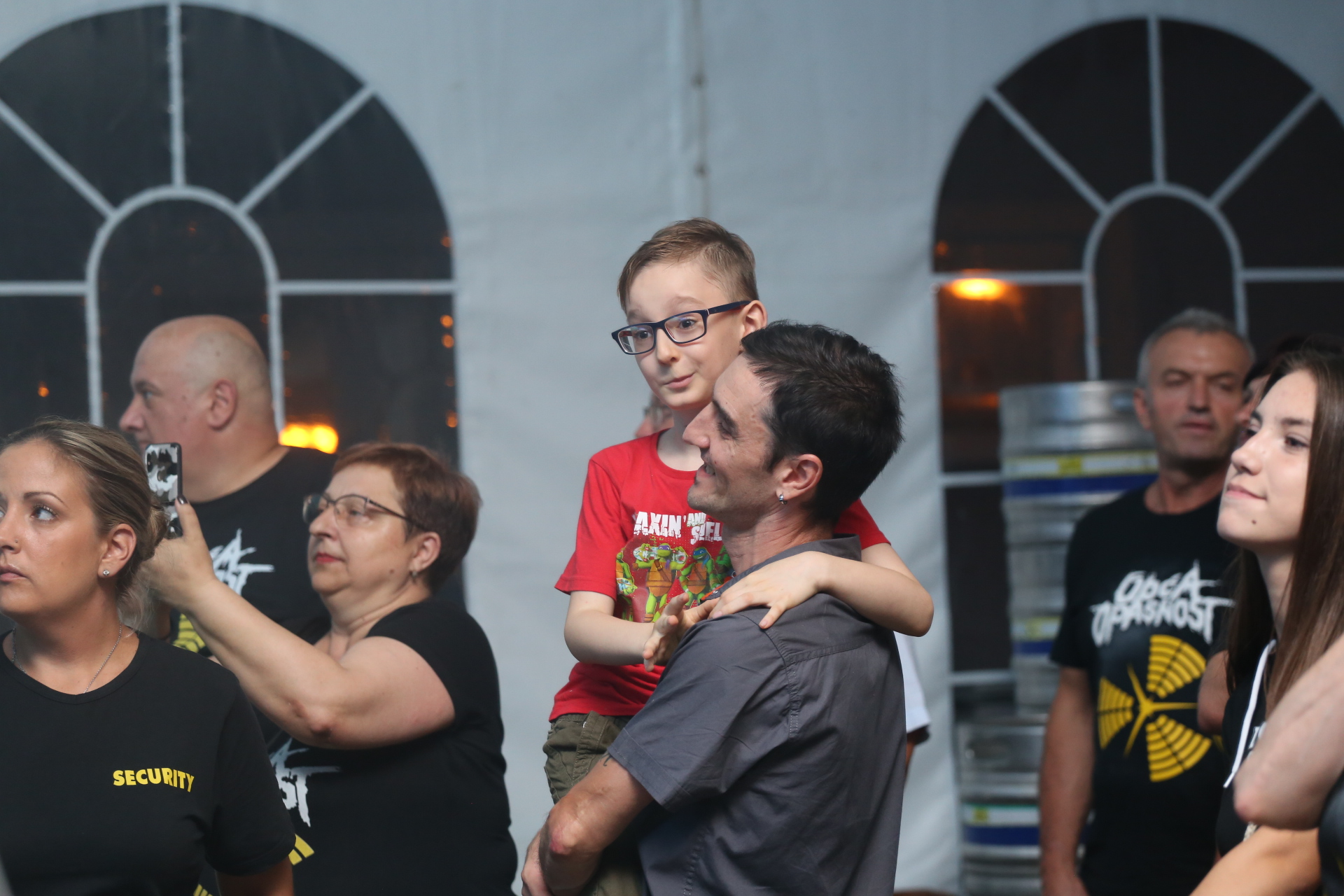 LJETO UZ MURU Pero Galić i Opća opasnost svojim hitovima oduševili publiku u Murskom Središću LJETO UZ MURU Pero Galić i Opća opasnost svojim hitovima oduševili publiku u Murskom Središću