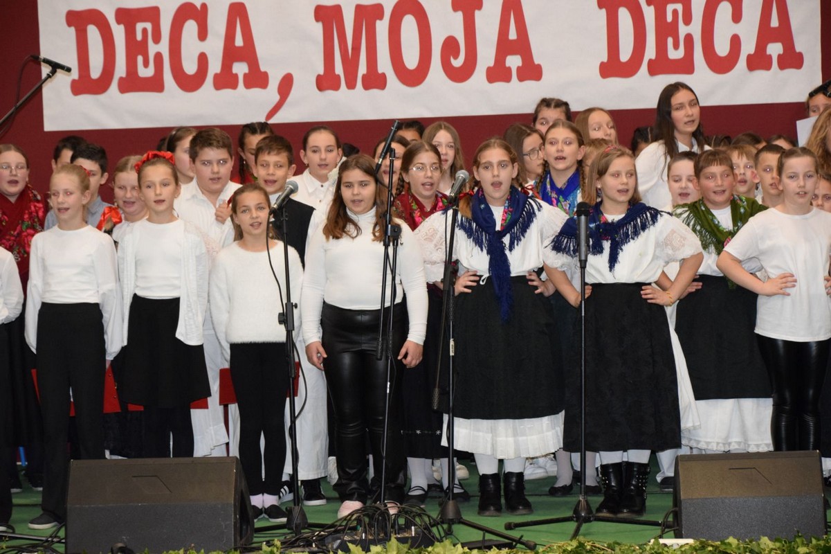 susret malih čuvara međimurske popevke dobravske Tete Lize2023 susret malih čuvara međimurske popevke dobravske Tete Lize2023