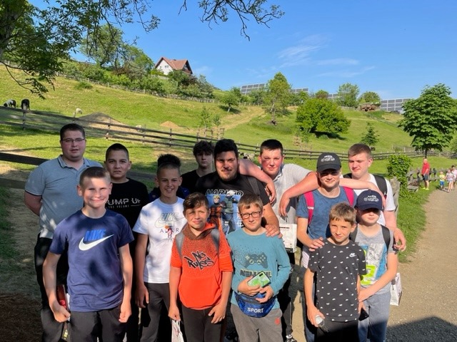 ŽUPA NEDELIŠĆE Ministranti, župnik i kapelan na jednodnevnom izletu u Austriji