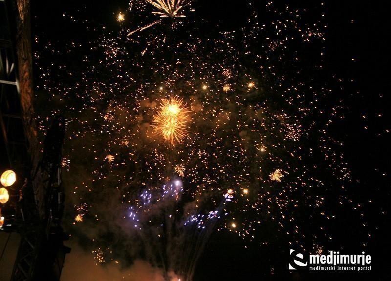 slika00015 Proslava nove godine u Čakovcu (Subota, 31.12.2011)
