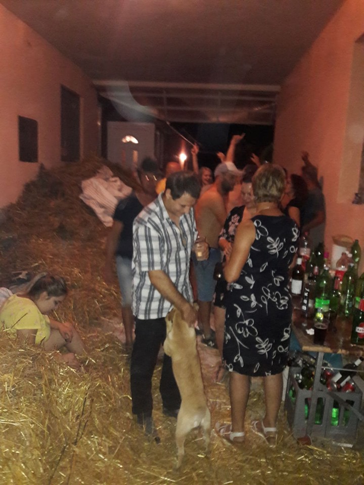 FOTO Čuvanje običaja u Podturnu: ‘Skončaje’ za zaručnike Gorana Škvorca i Sanju Međimurec