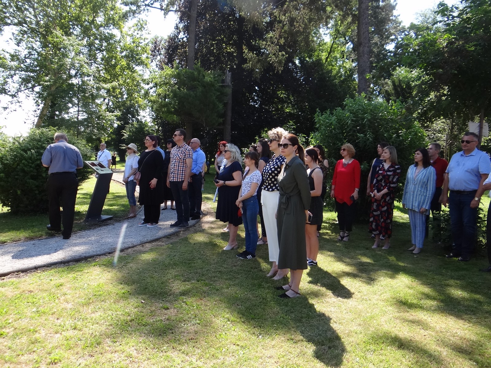 Ispred Učiteljskog fakulteta postavljena glazbena klupa posvećena međimurskoj popevki