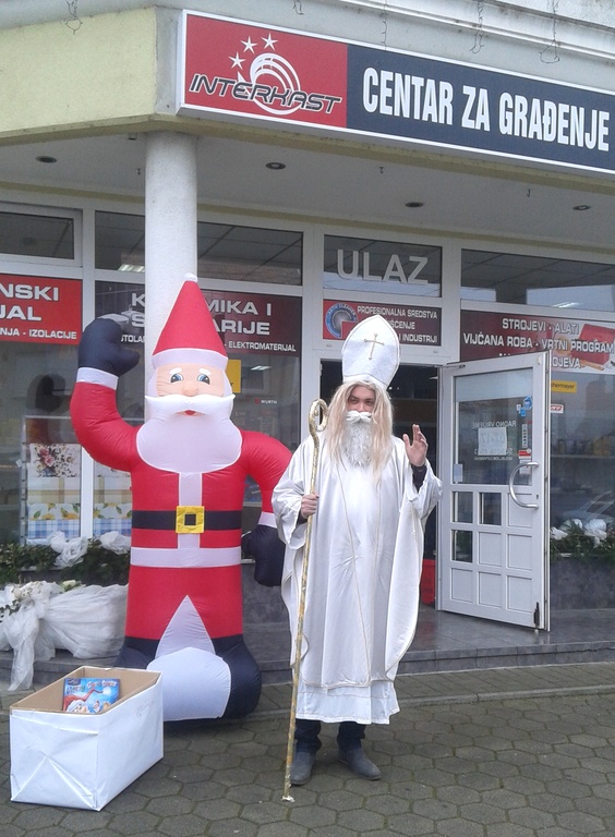 20151205101630931741