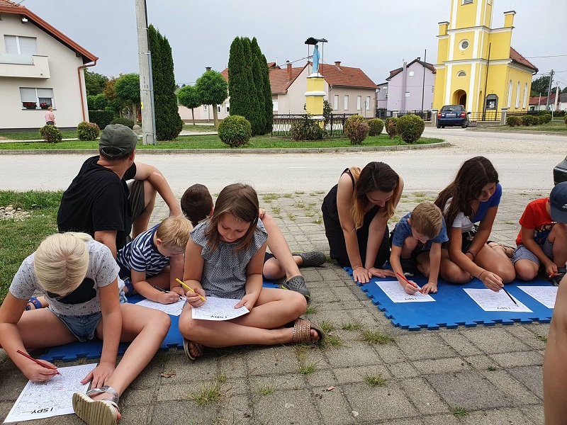 PRELOŠKA KNJIŽNICA Međunarodni dan pismenosti obilježen uz pričaonicu