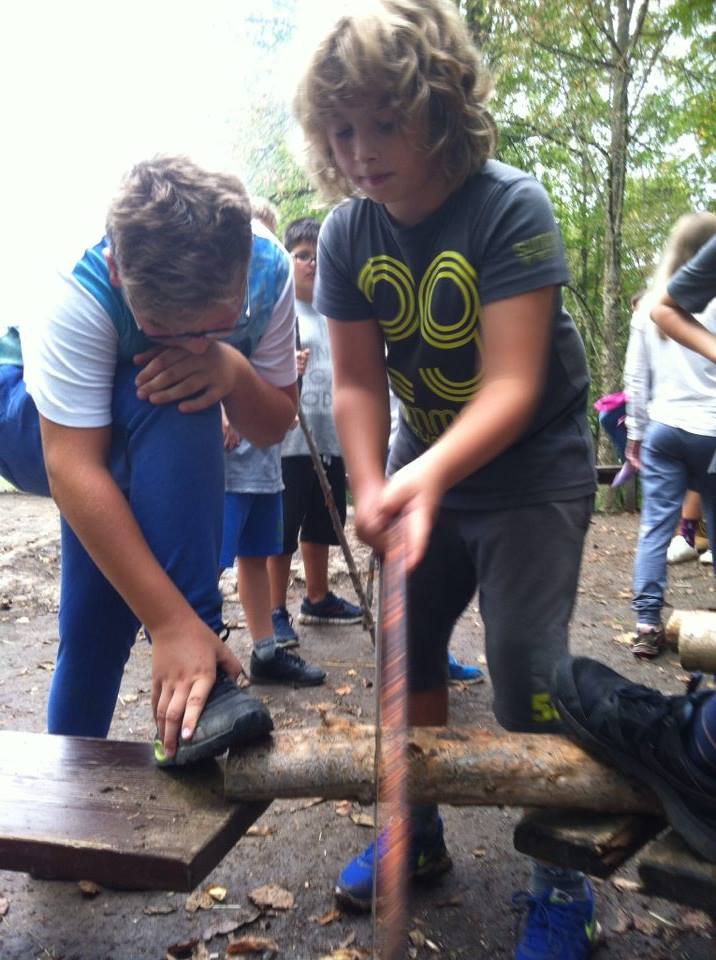 1439726410209297148479642122331