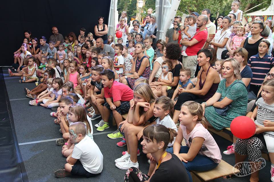 1406383212867445613356861982273