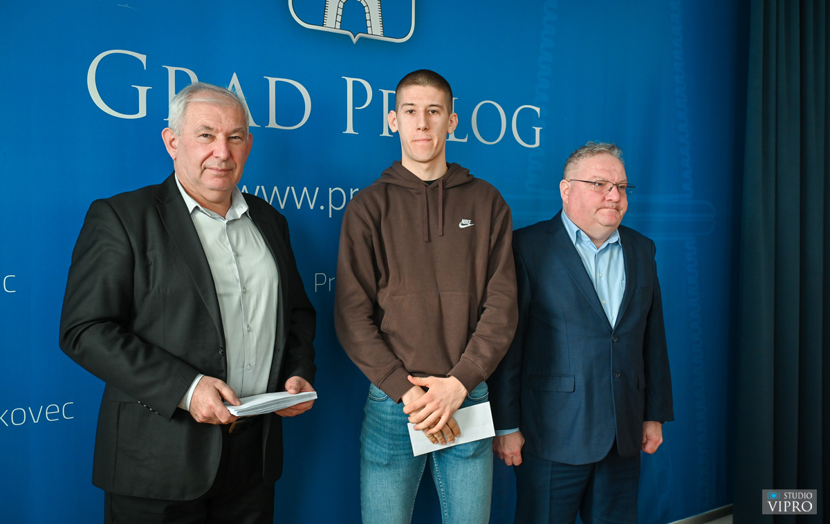 Nagrađeni uspješni učenici i studenti s područja Grada Preloga