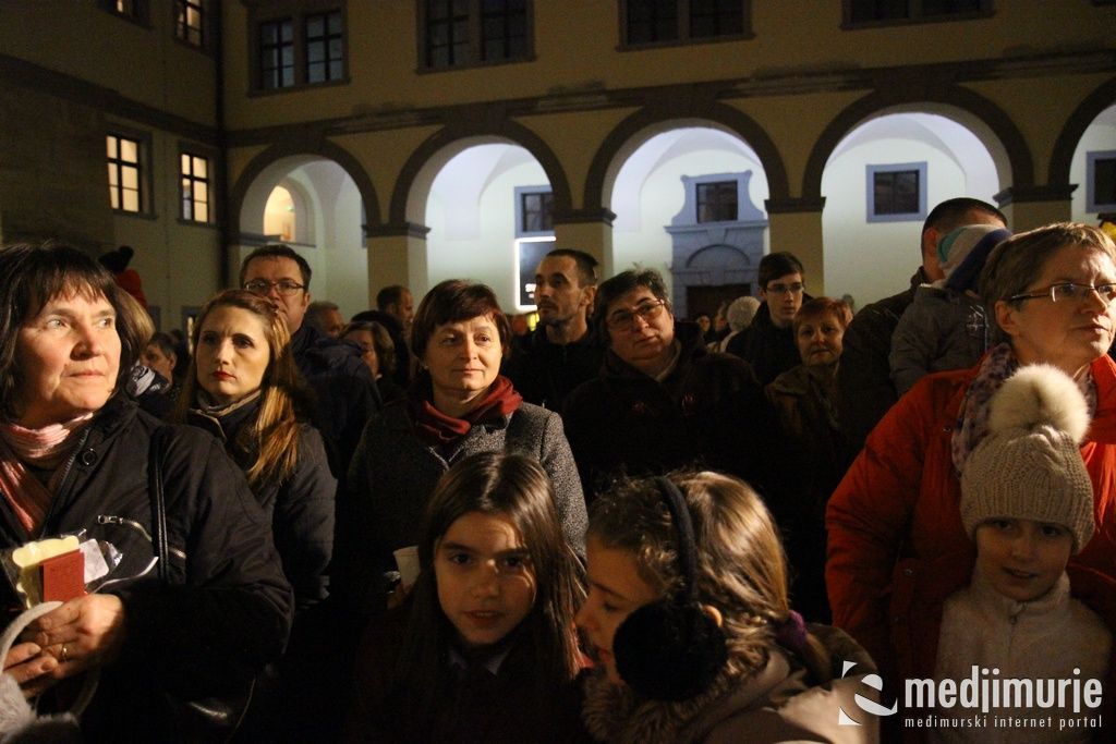 nocmuzejacakovec0113557316