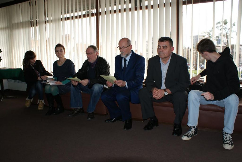 ff7ec258ad8242c49ab39e6b495e294