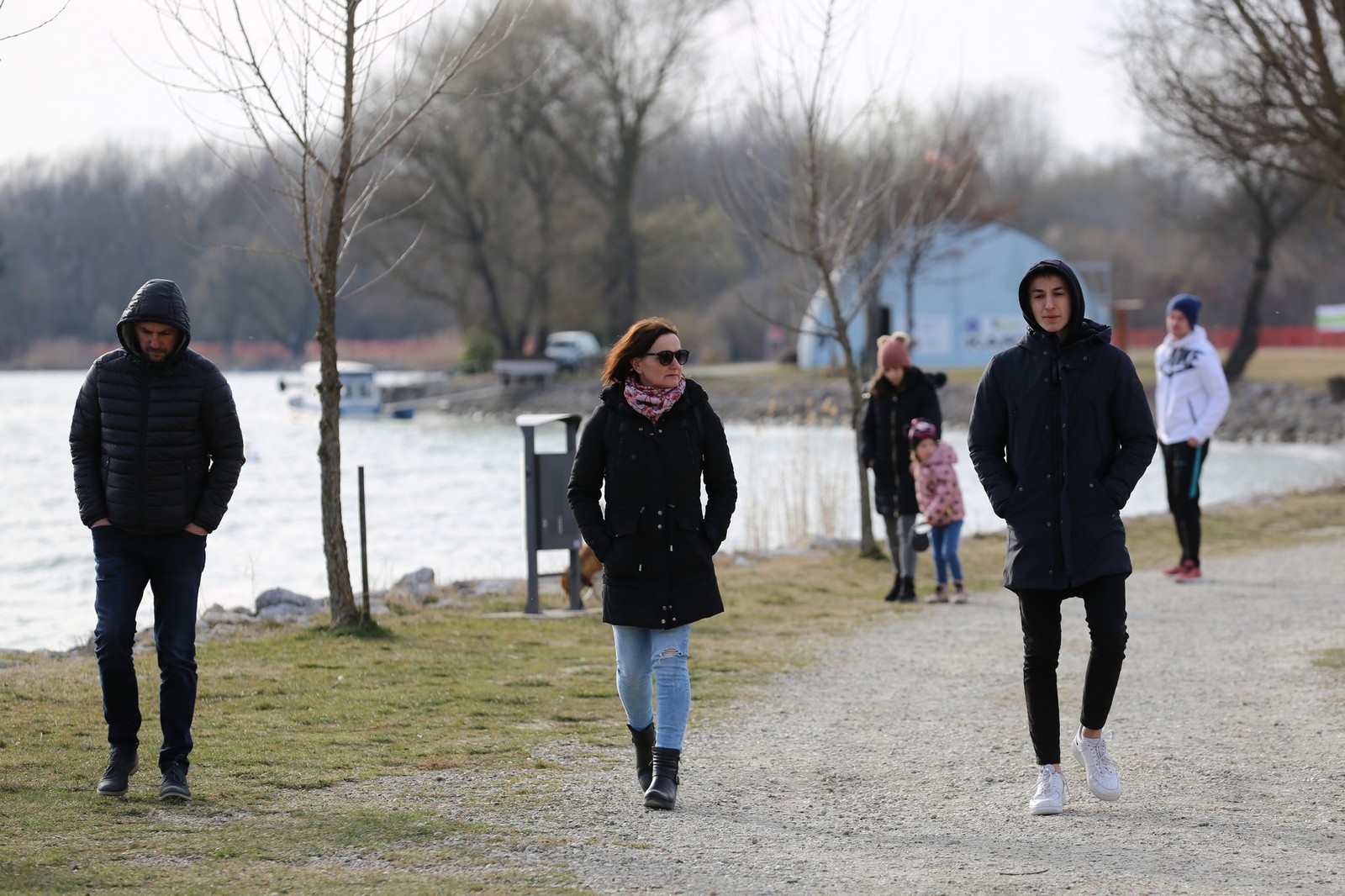 KLIKOM PO MARINI Prva proljetna nedjelja izmamila građane u prirodu