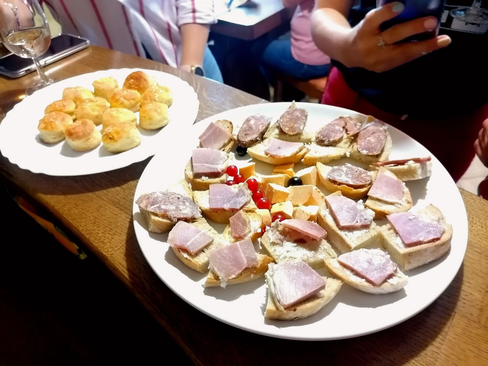 FOTO Putoholičari Iva i Branko daleka putovanja zamijenili promoviranjem vlastitog kraja