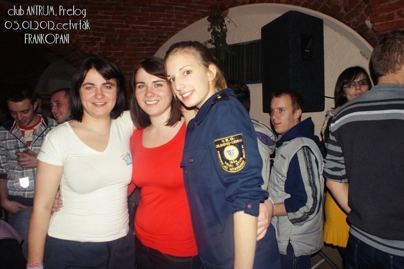 slika0028 Antrum (Četvrtak, 5.1.2012) slika0028 Antrum (Četvrtak, 5.1.2012)