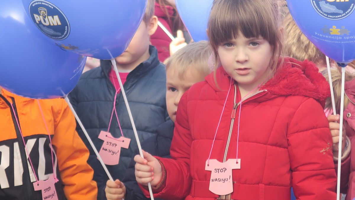 Dan ružičastih majica, posvećen borbi protiv vršnjačkog nasilja, obilježen i u Međimurskoj županiji Dan ružičastih majica, posvećen borbi protiv vršnjačkog nasilja, obilježen i u Međimurskoj županiji