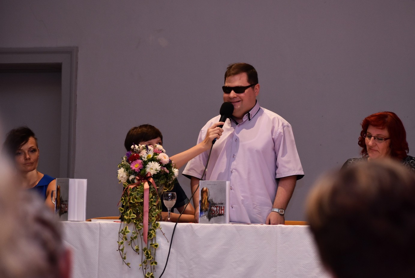 Jagoda Vičević u Čakovcu predstavila svoju prvu zbirku pjesama naziva ‘Kraj tebe stih’