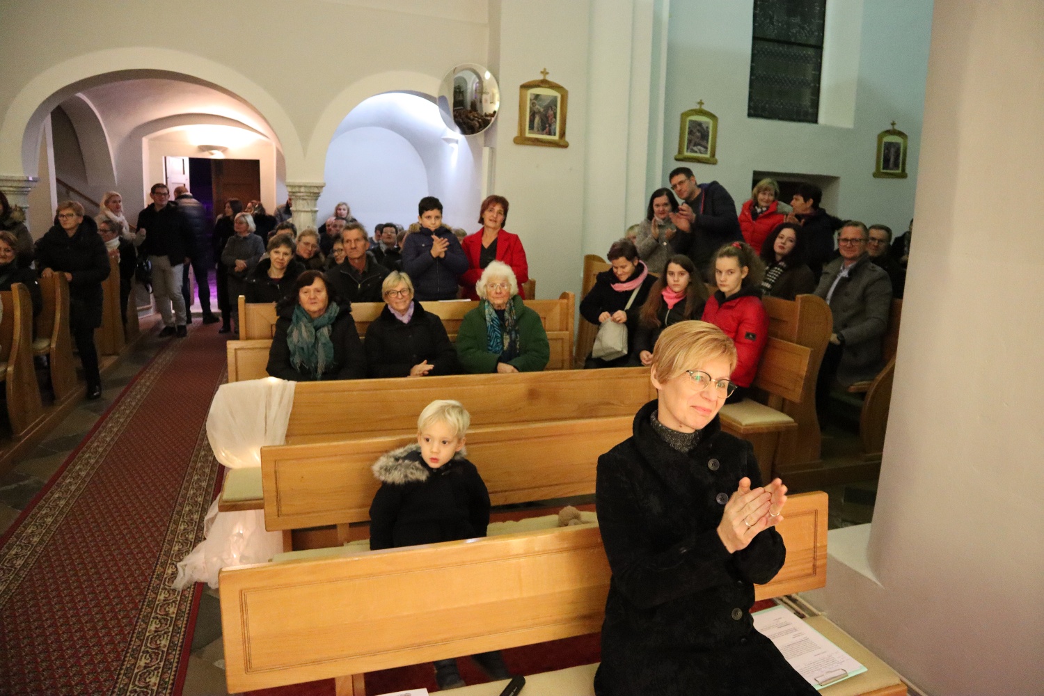 FOTO Adventsko-božićni koncert HKUU Sveti Martin