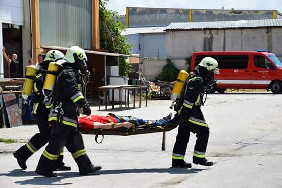 Vatrogasna vježba u tvrtki Kerbek u Donjem Kraljevcu