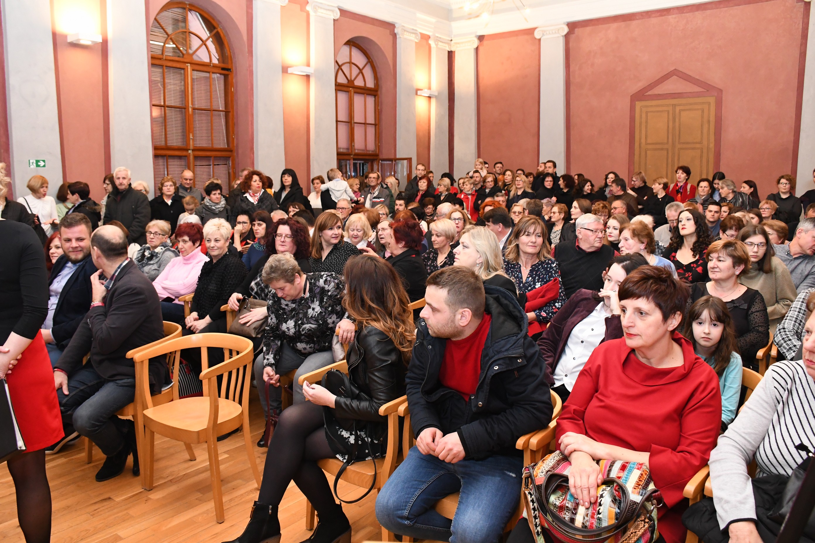 FOTO Članice Ženske vokalne skupine ‘Pučpuljike’ nastupom u Čakovcu oduševile mnogobrojnu publiku