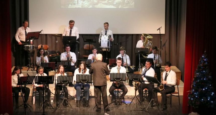 LIMENA GLAZBA OPĆINE KOTORIBA Dođite sutra na mali jubilarni koncert u Kotoribu LIMENA GLAZBA OPĆINE KOTORIBA Dođite sutra na mali jubilarni koncert u Kotoribu