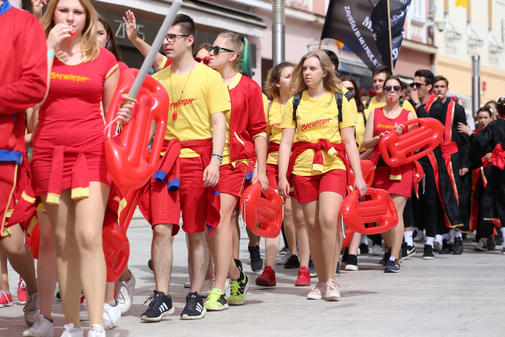 Ulicama Čakovca koračalo više od 1200 međimurskih maturanata