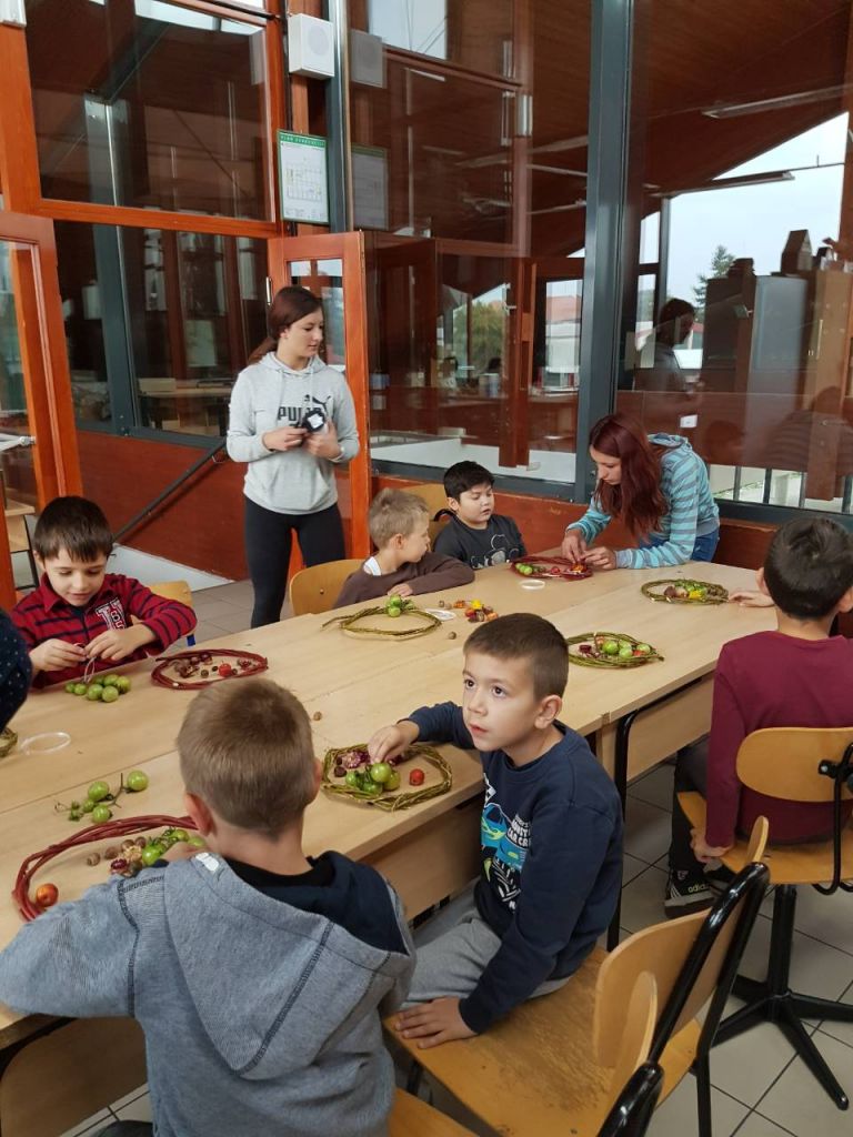 img1e587361f10384f3f45369883b99