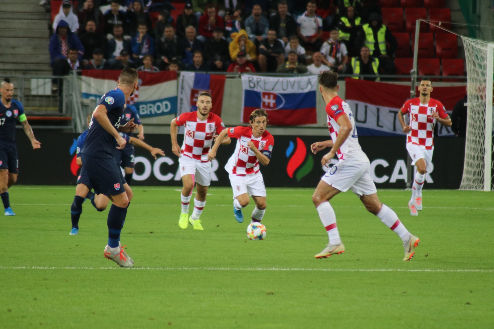 Image 3833607 (auto) Image 3833607 (auto)