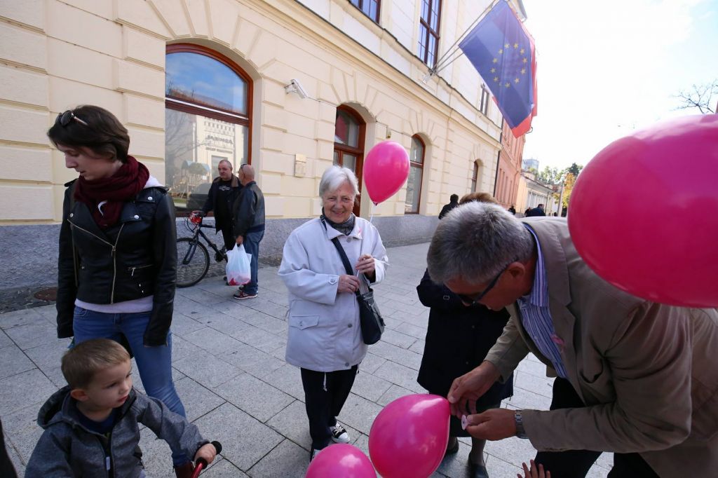 2232375710213178935884948129152