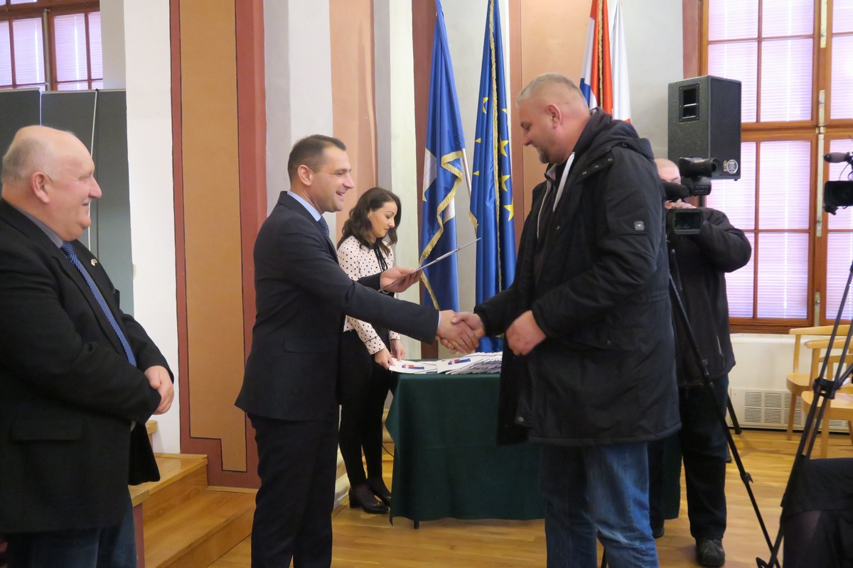 U zgradi Scheier u Čakovcu dodijeljene učeničke stipendije djeci hrvatskih branitelja