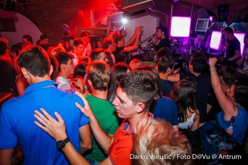 slika00080 Antrum (Subota, 28.6.2014. – Sandra Afrika)