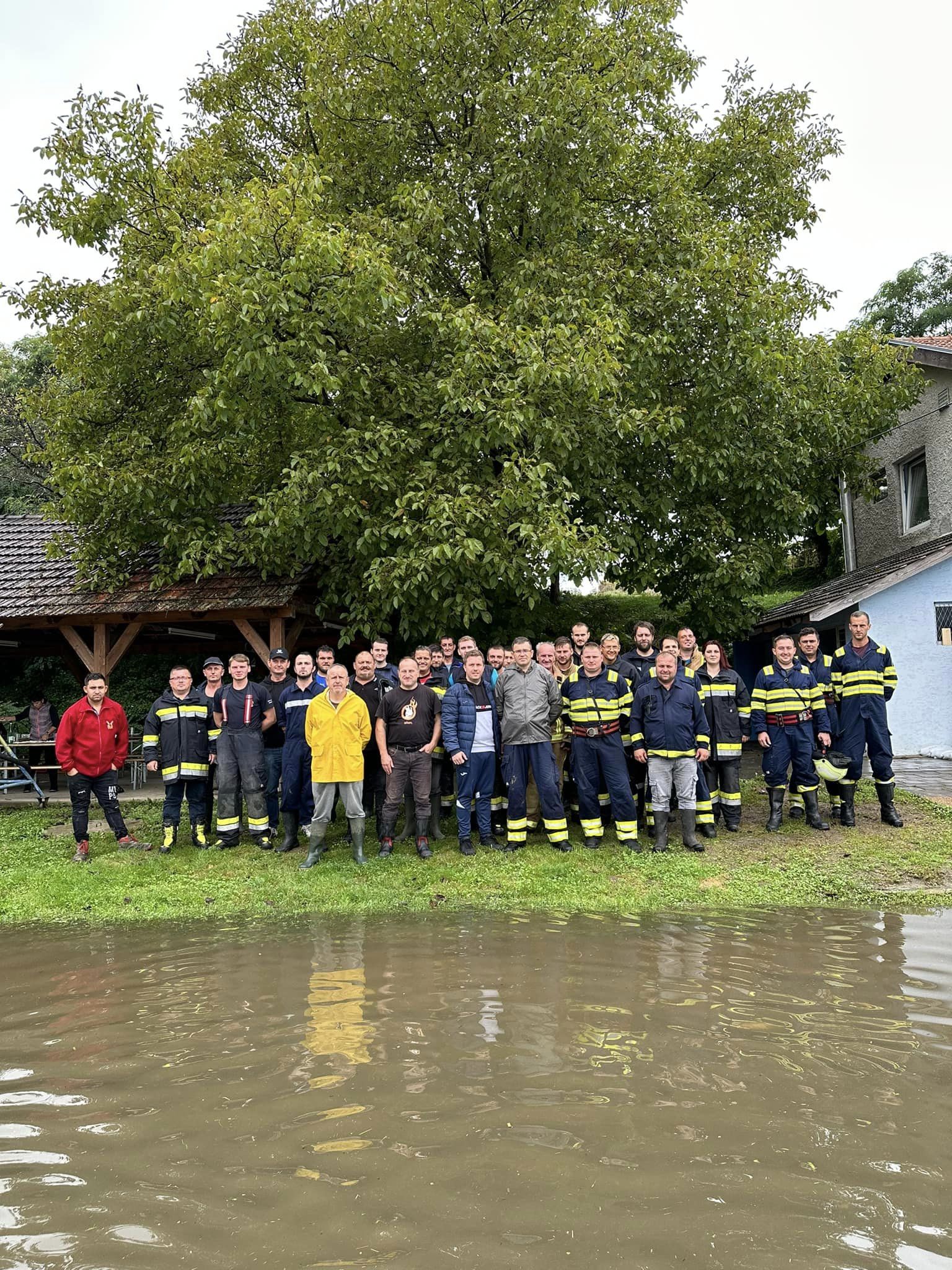PODTUREN Zajedničkim snagama osigurali prve kuće i prostore nogometnog kluba