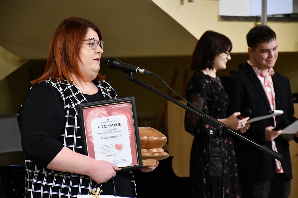 NAJVOLONTERI 2022. Nagrađeni Marta Markač i Grupa za učenje i volonterske aktivnosti Gimnazije Josipa Slavenskog