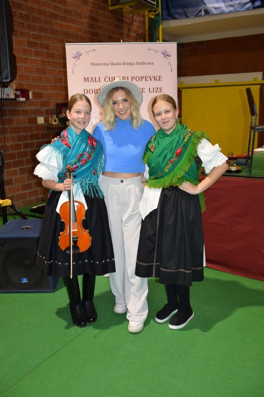 susret malih čuvara međimurske popevke dobravske Tete Lize2023 susret malih čuvara međimurske popevke dobravske Tete Lize2023