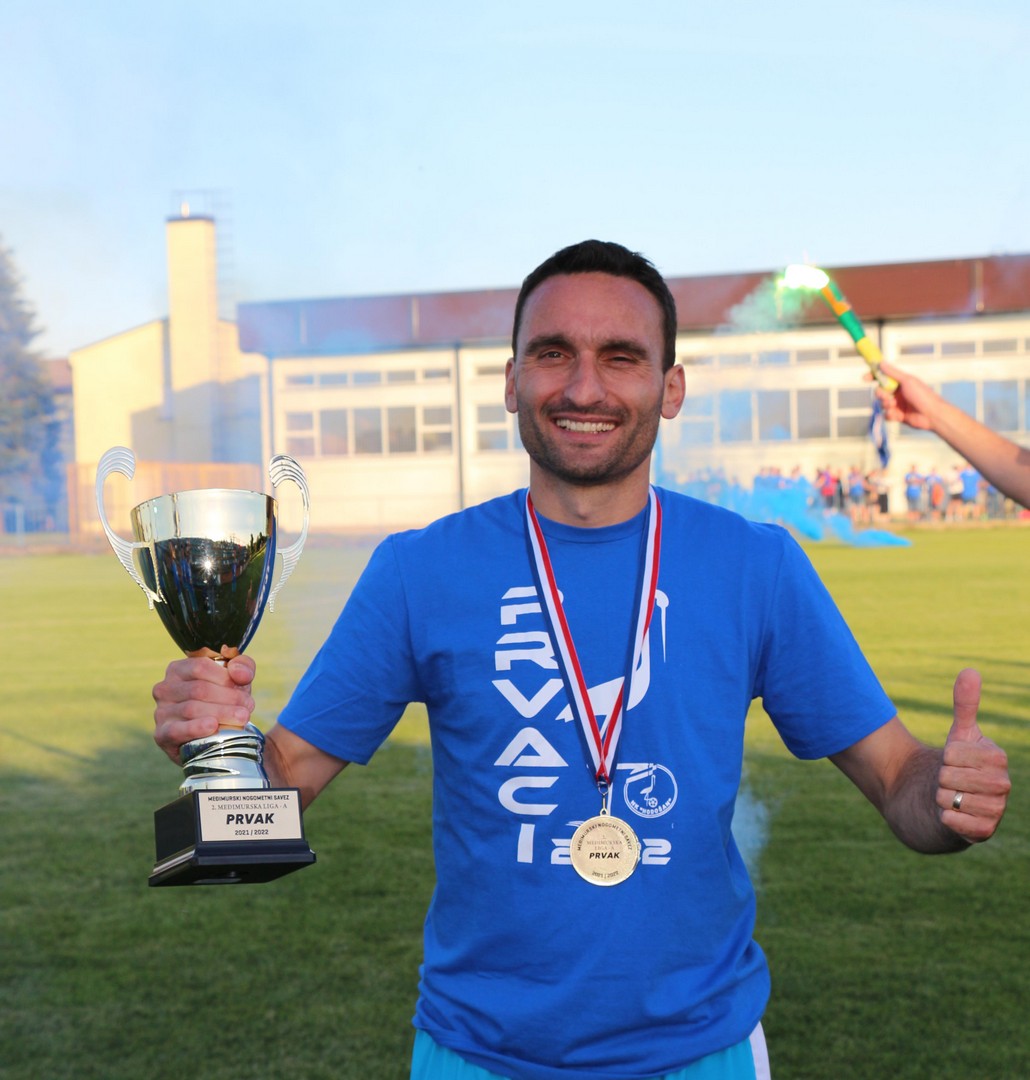 Spektakularno slavlje NK Hodošana: Pobjedom zaključili fantastičnu sezonu i proslavili naslov prvaka!