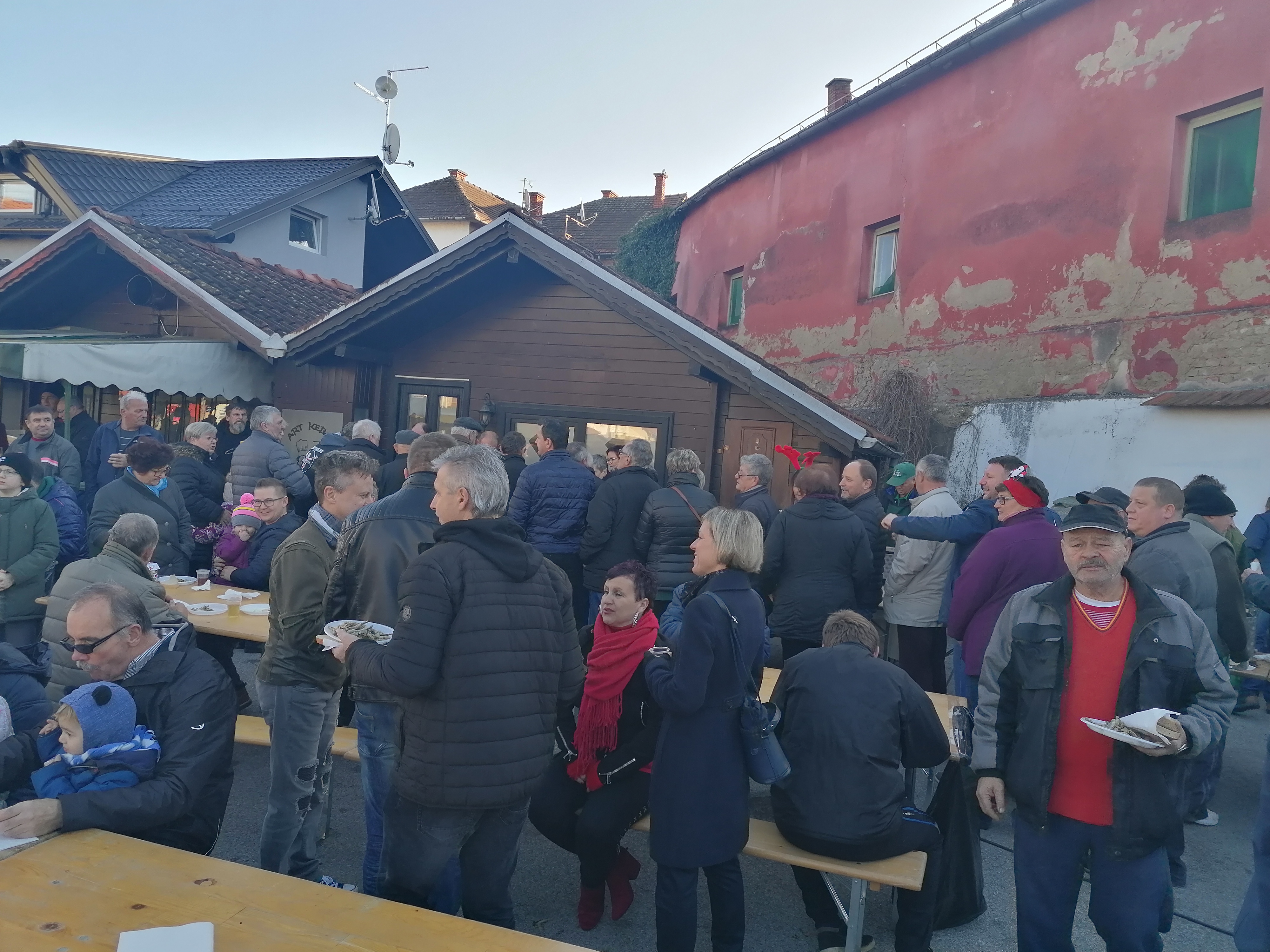 FOTO Druženje građana na Badnje jutro u Murskom Središću