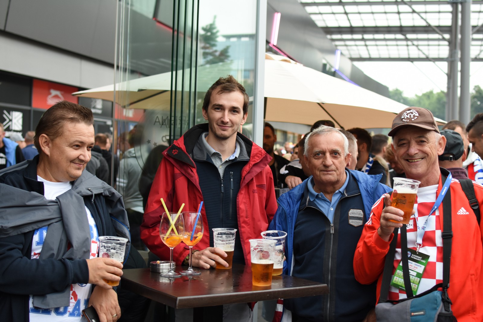 Image 3833501 (auto) Image 3833501 (auto)