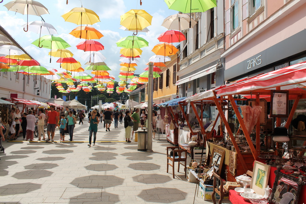 slika00030245187 FOTO: Pogledajte današnju atmosferu na Porcijukulovom! 1.8.2014.
