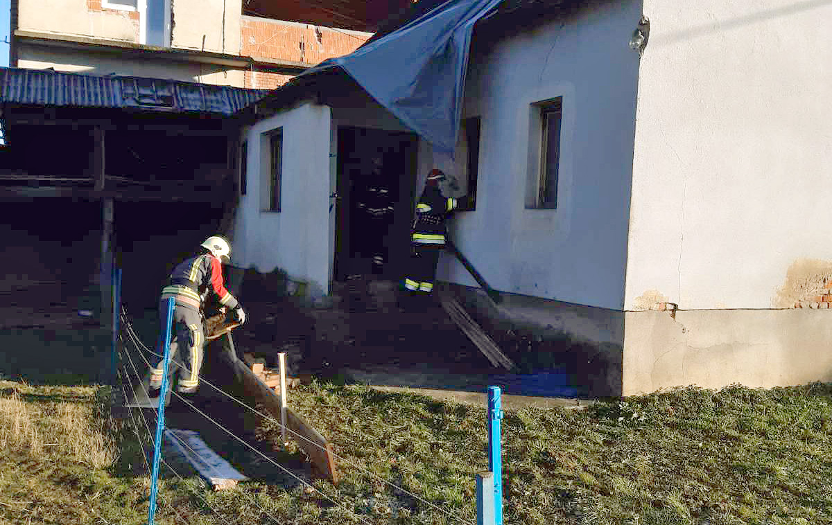 Vatrogasci s područja Preloga na potresom porušenim područjima