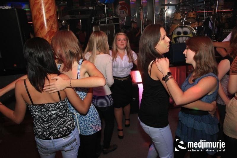 slika0062 Maraton (Subota, 8.10.2011) slika0062 Maraton (Subota, 8.10.2011)