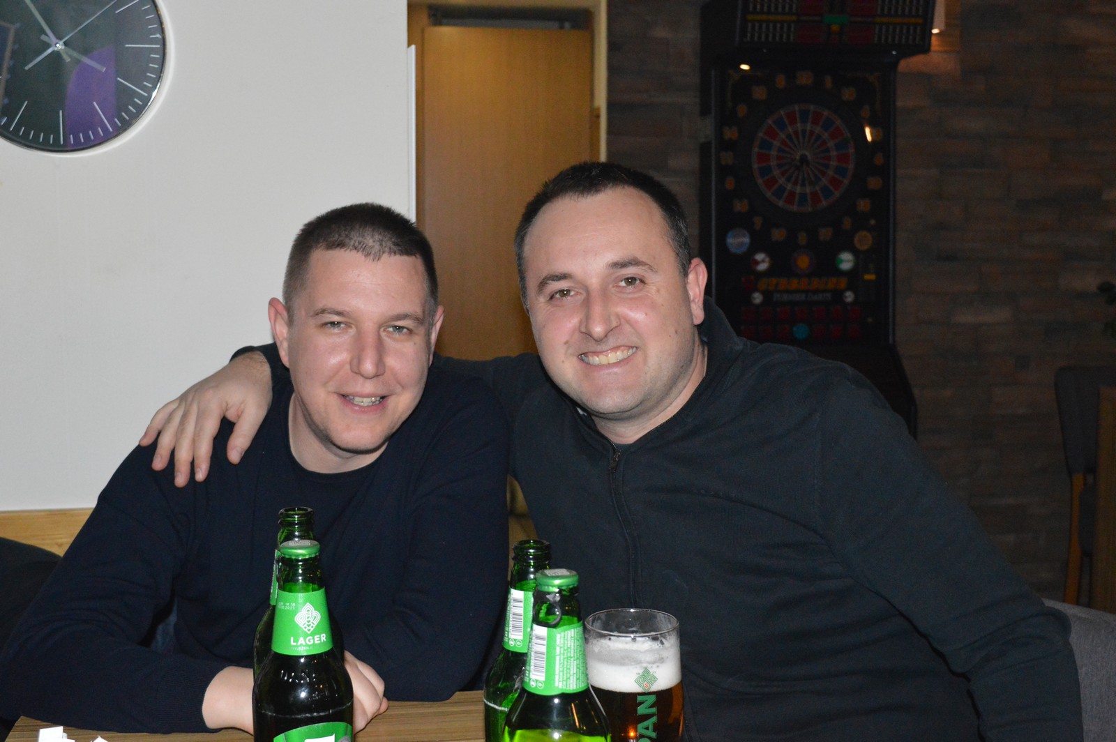 Vesela atmosfera u čakovečkim kafićima – svi navijaju za naše Vatrene!