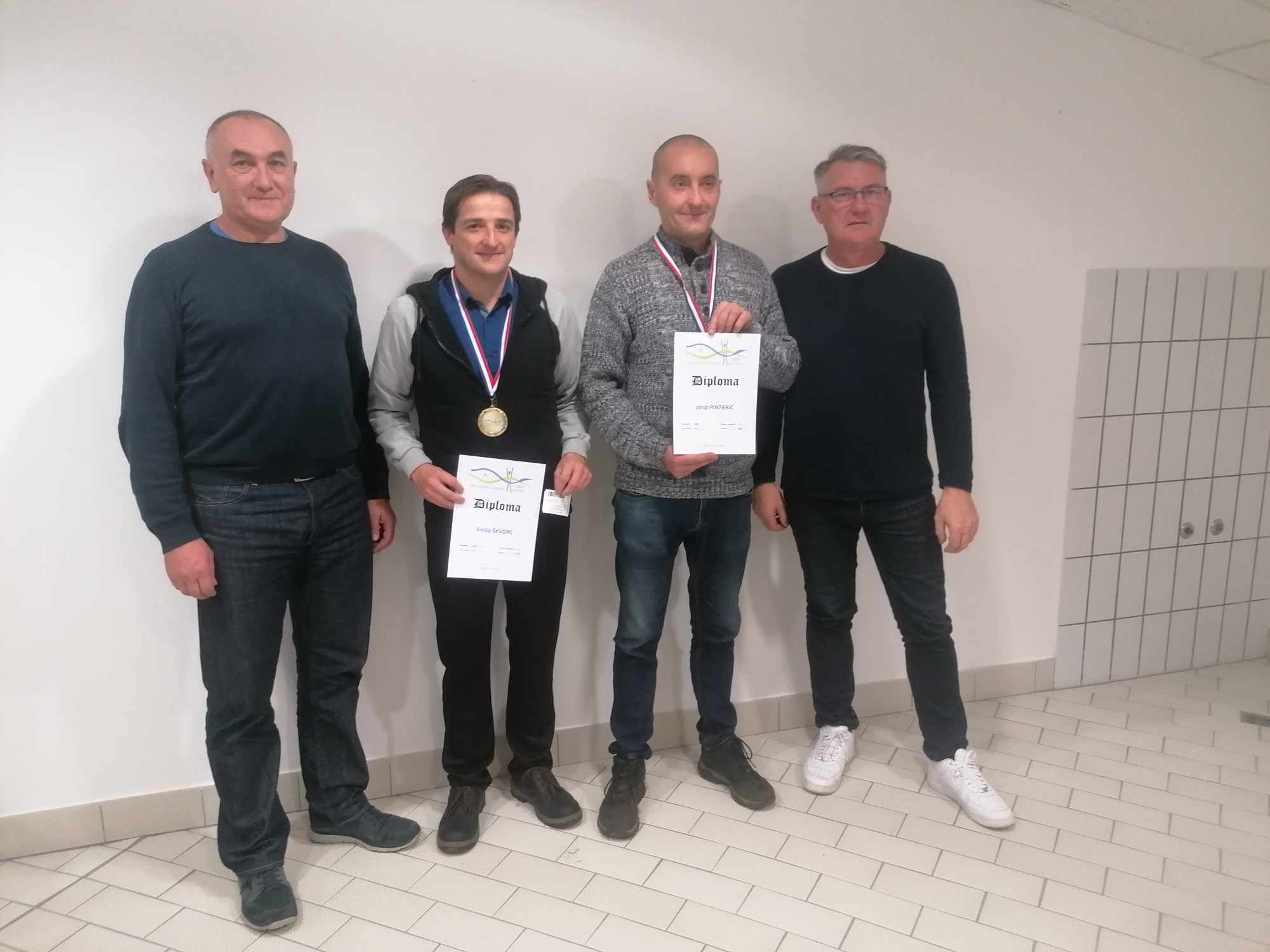 Image 5923365 (auto) Image 5923365 (auto)